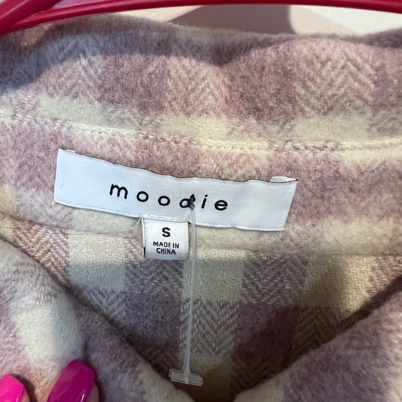 Moodie Checkered Utility Jacket in Lavender and Cream - Picture 4 of 5